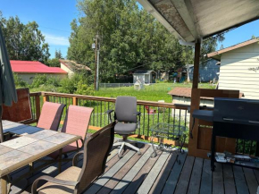 Forget Me Not Home by Airport Upstairs with Deck